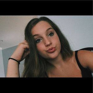 Meet your Posher, Talia